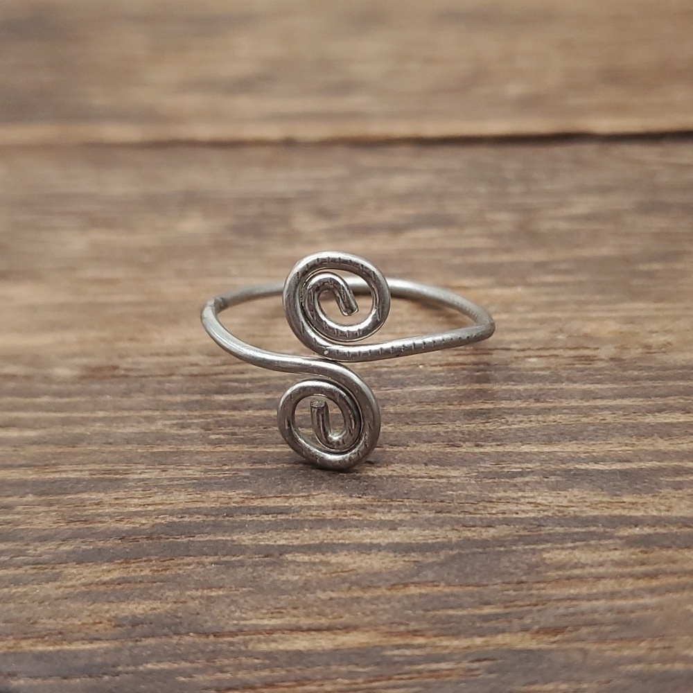 R549 sterling silver‎ Aztec ring adjustable band